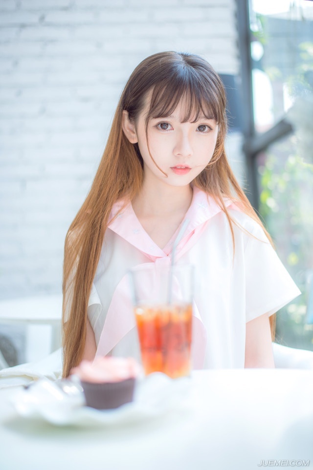 “兄长放心，父亲来前已经与我说过，此行征只是学习，只许听、看，不许问，若有想法，可以私下与兄长商议，与兄长任何决定，都不得干涉，这点，雄将军可以作证！”吕征微笑道。